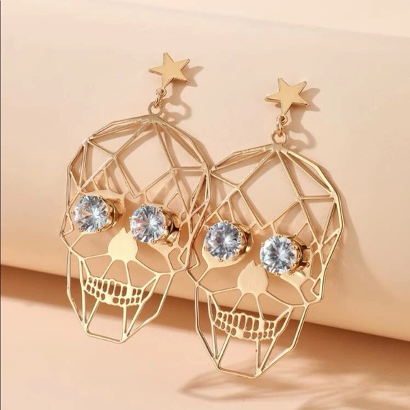 Earrings - Picture 3 of 7